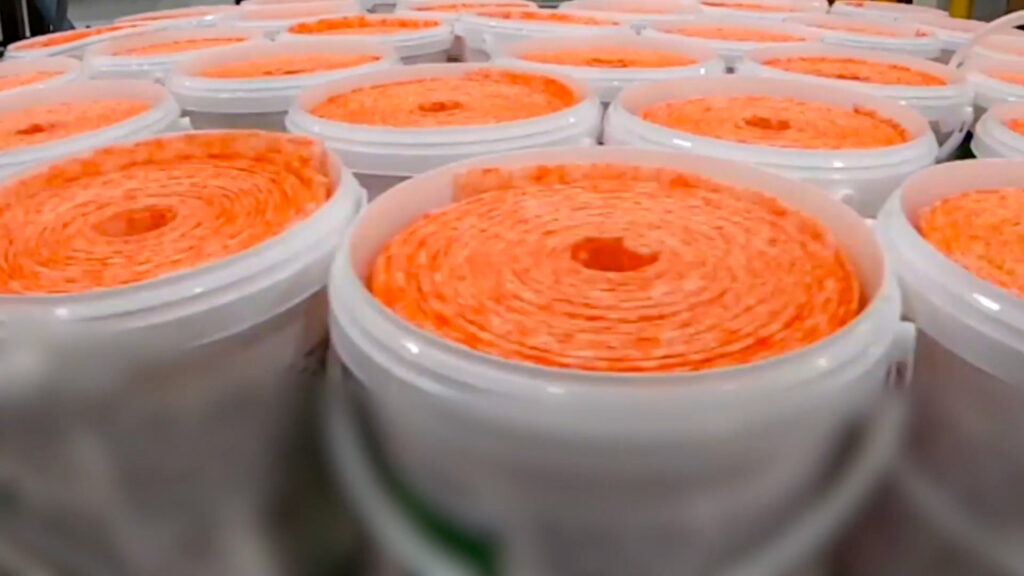 Why Choose a Wet Wipe Contract Manufacturer